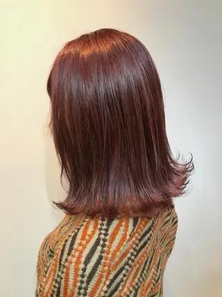 ミディアム カラー lani ブリーチ /ダブルカラーのヘアスタイル