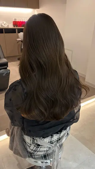 ロング カラー 🎀透明感× 赤み消し🎀正源のヘアスタイル