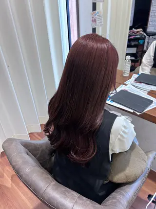 ロング カラー 廣瀬 美月のヘアスタイル