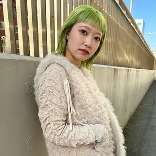 ミディアム カラー ハイトーン/ブリーチ 似合せカット/パーマのヘアスタイル