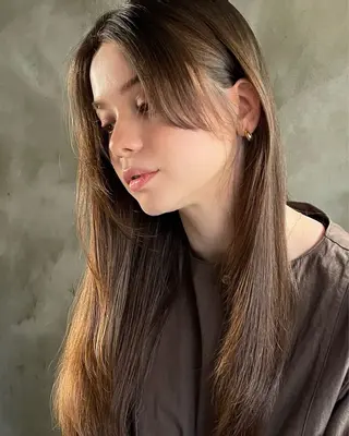 セミロング 髪質改善 縮毛矯正 ロングヘア サイトウのヘアスタイル