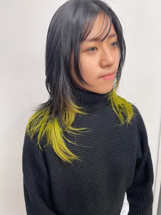 ロング カラー 💓パーマ，💗 レイヤーカットのヘアスタイル