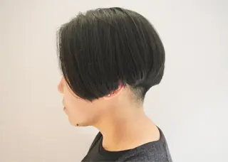 ショート ミヤザキ ユタカのヘアスタイル