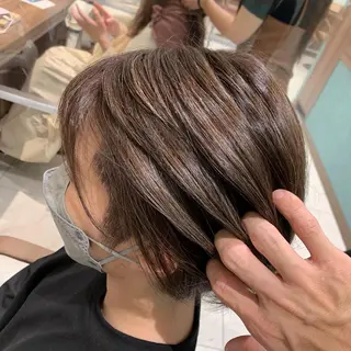 ショート カラー 飯田 真澄のヘアスタイル