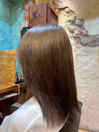ミディアム カラー 伊東 颯のヘアスタイル