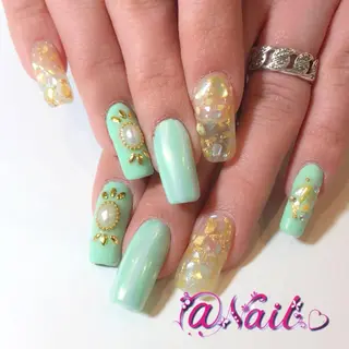 ネイル 小尾 栞のネイルデザイン