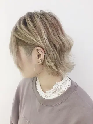 ミディアム 渡邊 唯のヘアスタイル