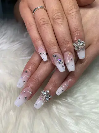 ネイル nes.nail★ AYANOのネイルデザイン