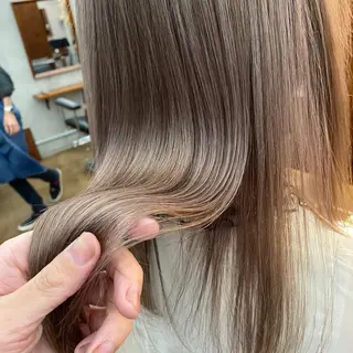 ロング カラー ハイトーン/デザイン hirokiのヘアスタイル