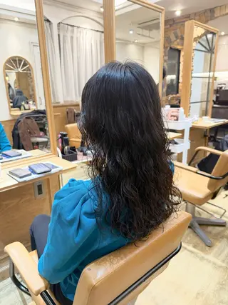 ロング パーマ ヘアメイク美容師 🦋サカモトレナ🦋のヘアスタイル