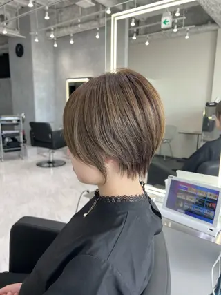 ショート SALOWIN栄 高須大貴のヘアスタイル