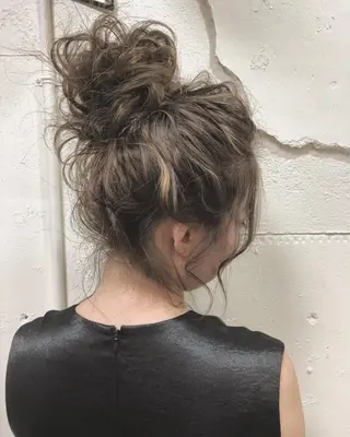 セミロング カラー ヘアアレンジ 🎨カラー満足度 500%💫ヅル💫のヘアスタイル