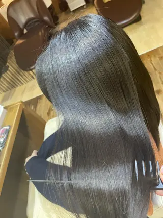 ミディアム 山木 裕子のヘアスタイル