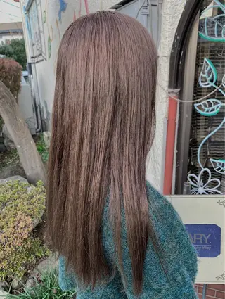 ロング 岸田 梓武生のヘアスタイル