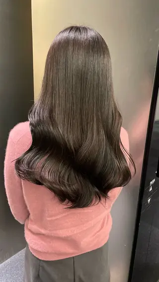 セミロング カラー 韓国メンズヘア　ミル クティボブ　足立佳代のヘアスタイル