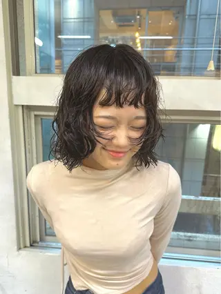 ミディアム カラー パーマ ウルフレイヤー エクステ/kokiのヘアスタイル