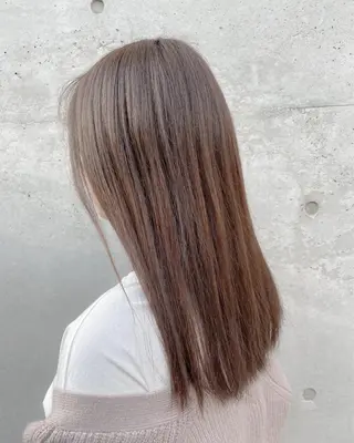 セミロング カラー 【透明感、艶髪】西村 有司のヘアスタイル
