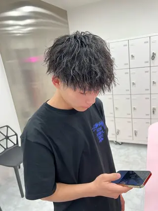 ミディアム パーマ メンズ メンズパーマ特化 TAIGAのヘアスタイル