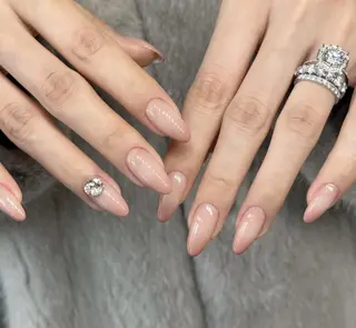 ネイル エリ🫧 nail池袋東口のネイルデザイン