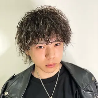 ミディアム カラー メンズ 渋谷のブリーチカラー シェフ🧑‍🍳蓮のヘアスタイル