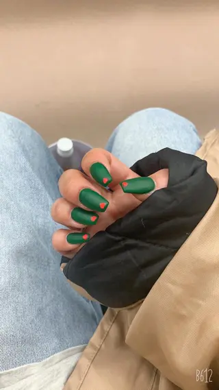 ネイル ネイルサロンキューティープティ所属・佐藤 優衣のネイルデザイン