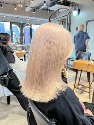 ミディアム カラー 似合わせベージュ 🍯ayumi🍯のヘアスタイル