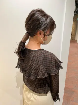 ミディアム カラー 片岡 由依のヘアスタイル