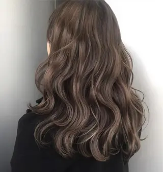 セミロング カラー パーマ 【公式】amble luxe池袋東口🩷のヘアスタイル