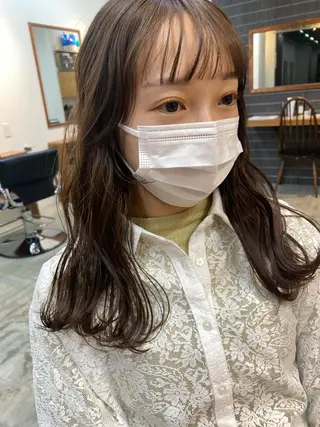ロング カラー 砂原 ひよりのヘアスタイル