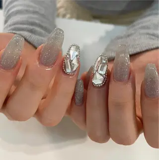 ネイル HIN NAILのネイルデザイン