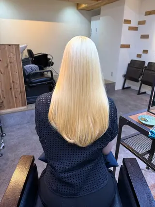 艶暖色/ベージュ SAKI💜のヘアスタイル