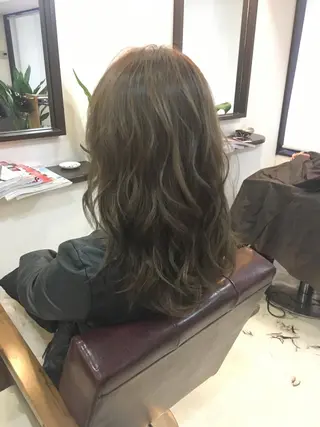 セミロング カラー 隠れ家美容室 RAW TOKYO 【公式】のヘアスタイル