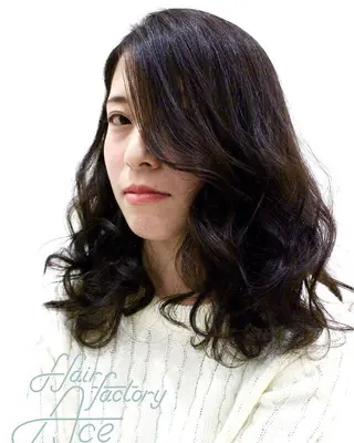 セミロング 所渉/韓国レイヤー /ウルフカットのヘアスタイル