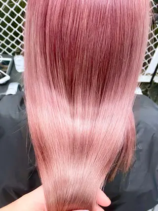 ミディアム サイレント美容師 アイリィのヘアスタイル