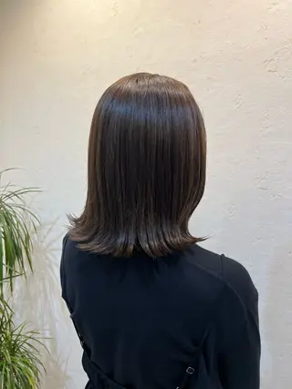 ミディアム カラー 工藤 梨花のヘアスタイル