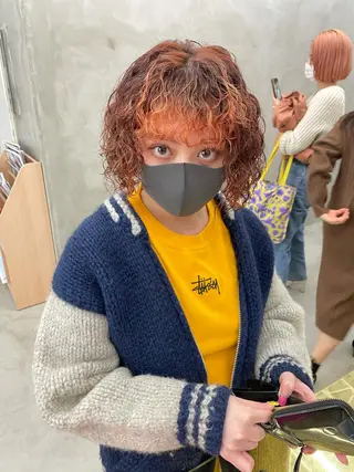 ショート カラー レイヤーカット 🪩yurikaのヘアスタイル