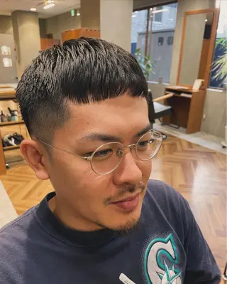 ショート パーマ メンズ 倉山 将貴のヘアスタイル