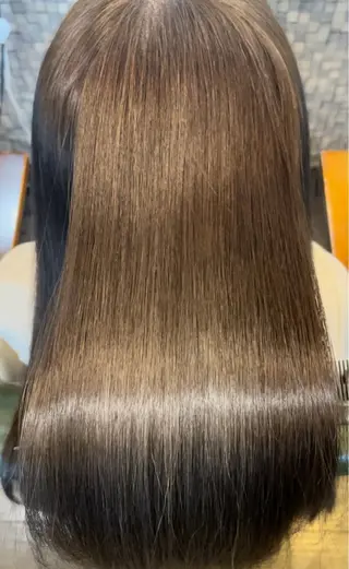 セミロング 髪質改善縮毛矯正 専門店のヘアスタイル