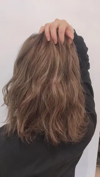 カラー 永田 琴愛のヘアスタイル