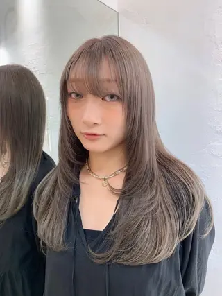ロング 船曳 亜海のヘアスタイル