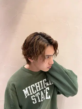 ミディアム パーマ メンズ 波巻きスパイラルパー マ/シャドウパーマ駿のヘアスタイル
