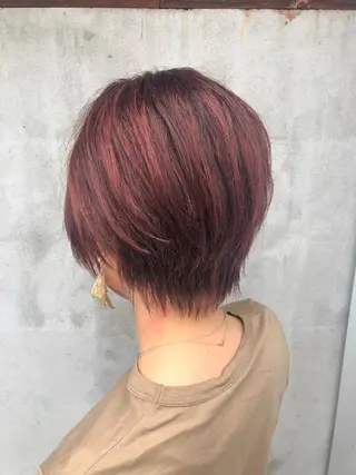 ショート カラー 佐藤 美聡のヘアスタイル
