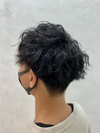 ショート パーマ メンズ 加藤 遥花のヘアスタイル