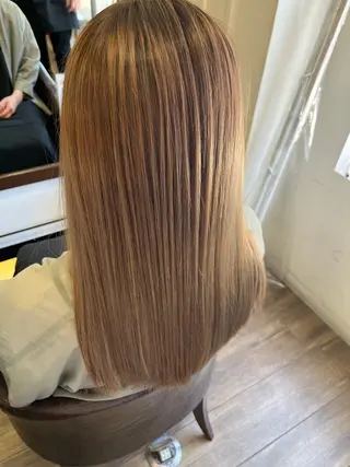 ロング カラー enn 髪質改善🩷 曽根依咲のヘアスタイル