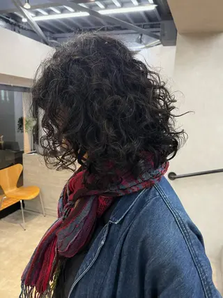 ミディアム サノ アオイのヘアスタイル