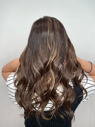 セミロング カラー デザインカラーウルフ 宙也のヘアスタイル