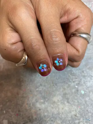 【LINON】 airiのネイルデザイン