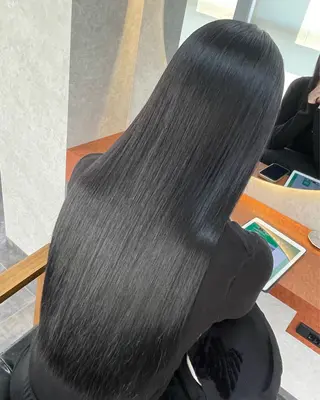 ロング 佐藤 菜穂のヘアスタイル