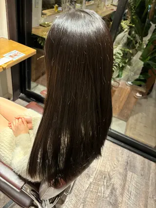 カラー SOL Matsumuraのヘアスタイル