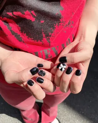 ネイル nail.gorin所属・吉村 優子のネイルデザイン